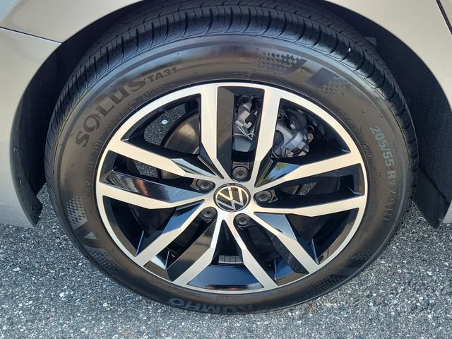 Used 2026 Volkswagen Jetta SE FWD image 5