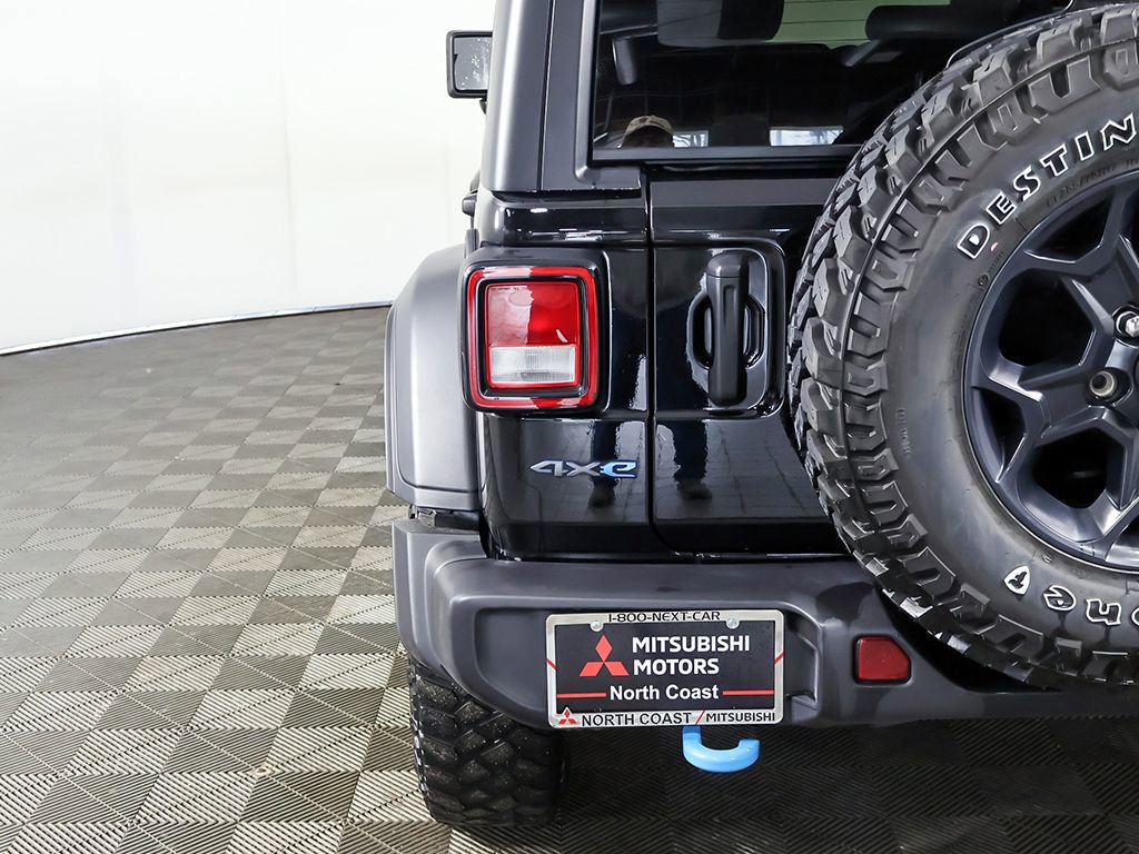 Used 2023 Jeep Wrangler Unlimited w/ Cold Weather Group image 12