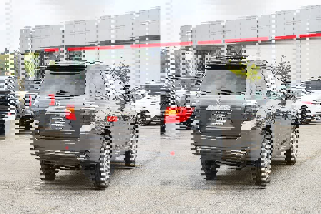 Used 2010 Toyota Highlander Limited image 7