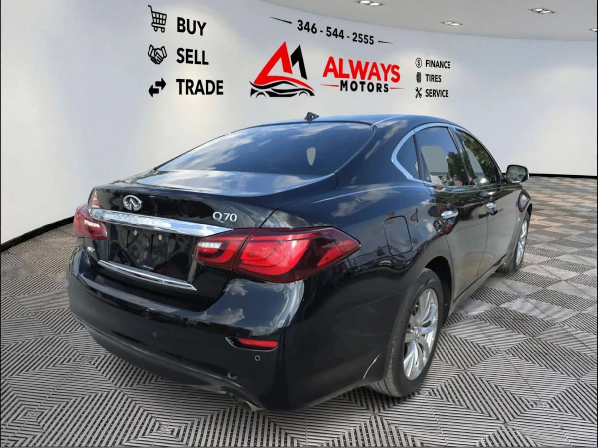 Used 2015 INFINITI Q70 3.7 AWD/4WD image 4