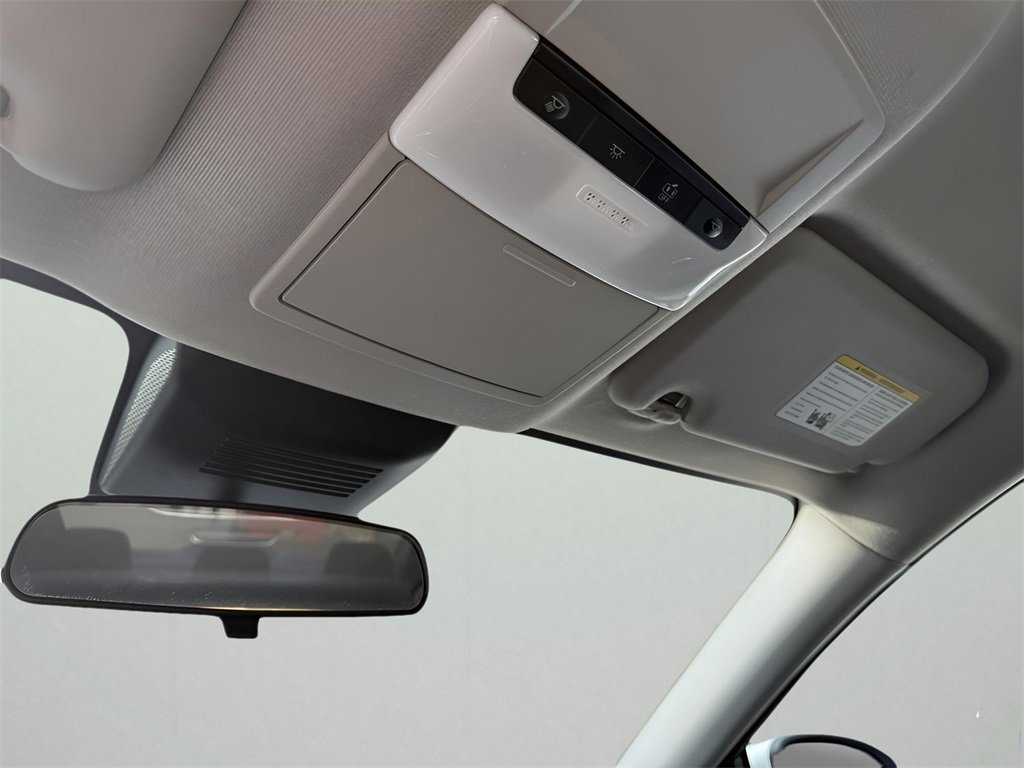 Used 2024 Nissan Sentra SV image 22