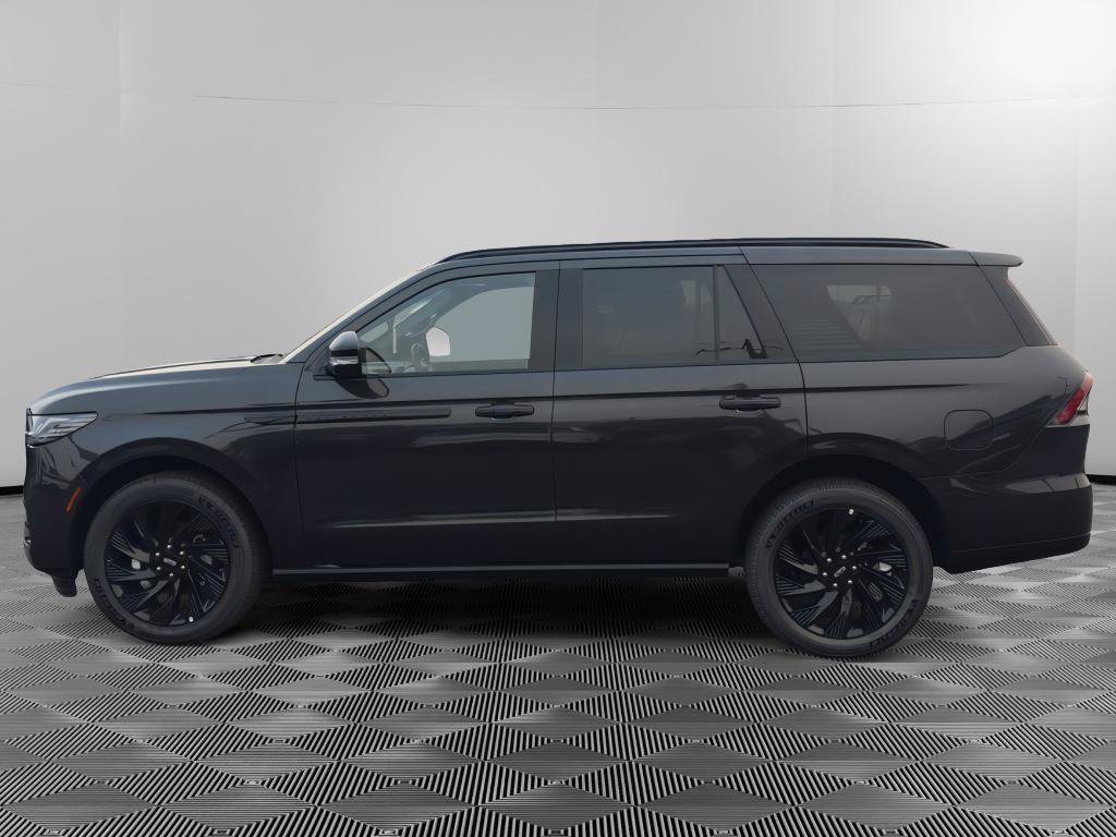 New 2027 Lincoln Navigator Reserve w/ Jet Appearance Package AWD/4WD image 4