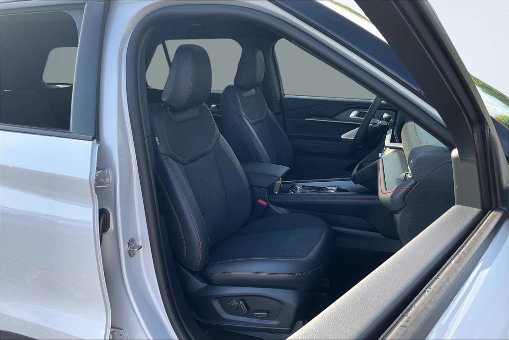 New 2026 Ford Explorer ST w/ Sun And Sound Package AWD/4WD image 10