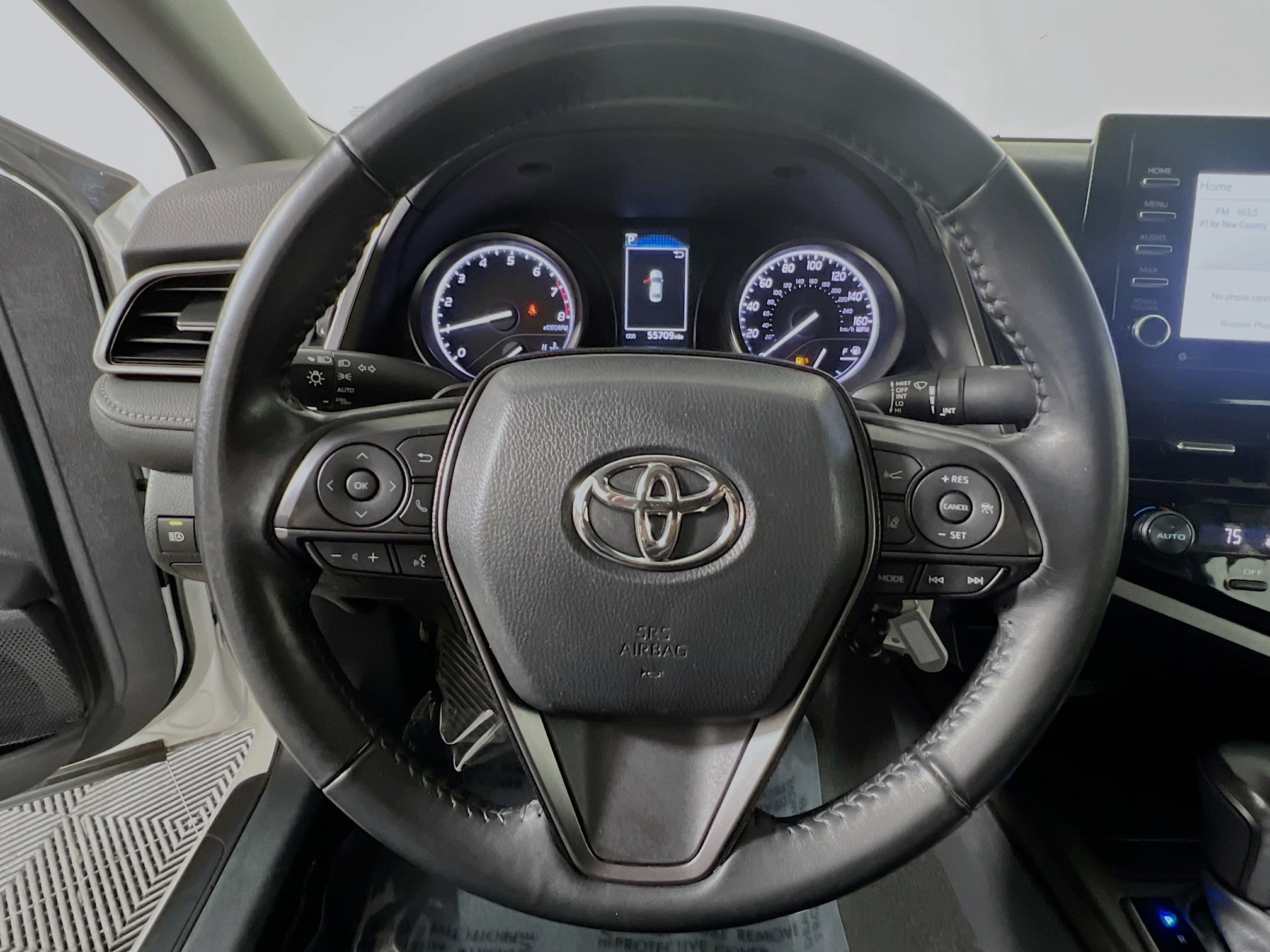 Used 2023 Toyota Camry SE image 18