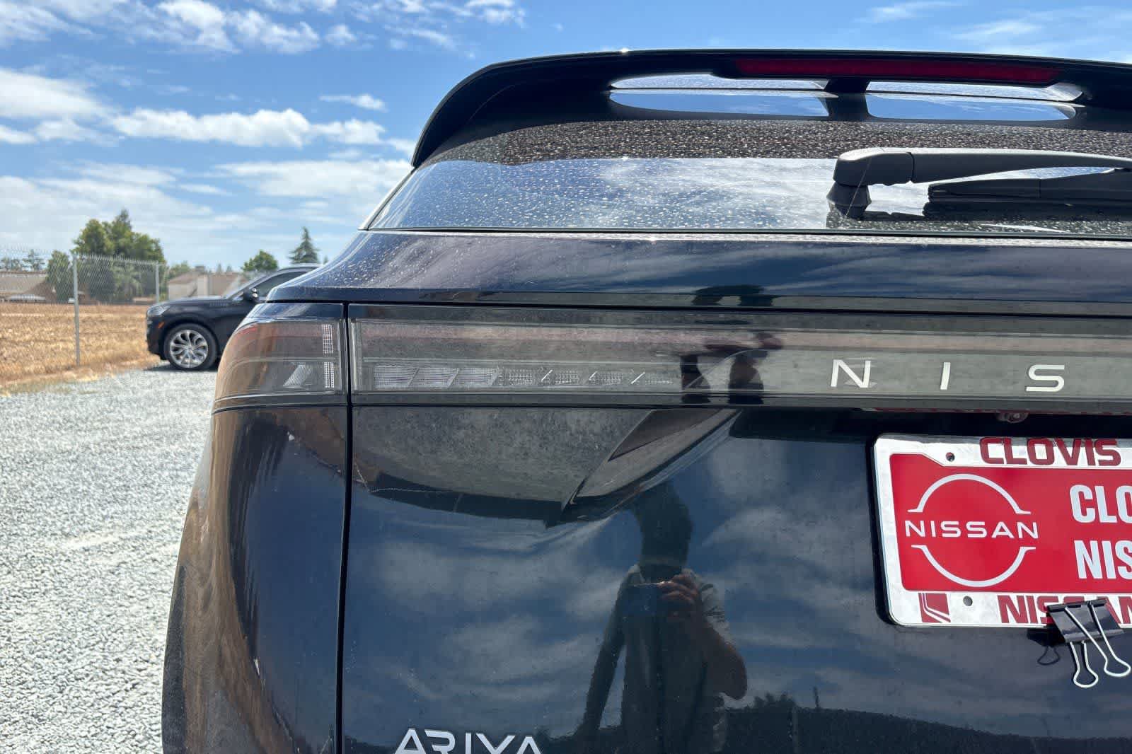 Used 2024 Nissan Ariya FWD image 13