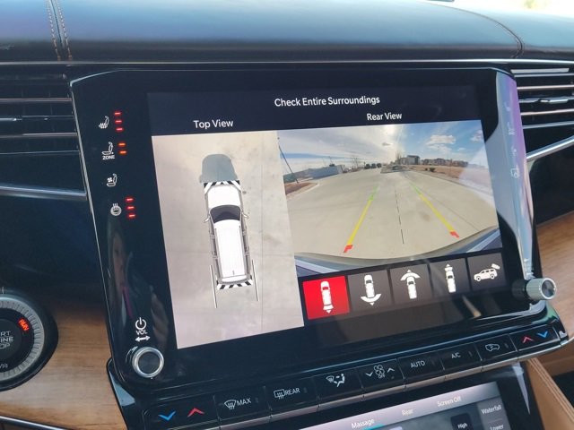 Used 2022 Jeep Grand Wagoneer Series III w/ Flexible Seating Group image 15