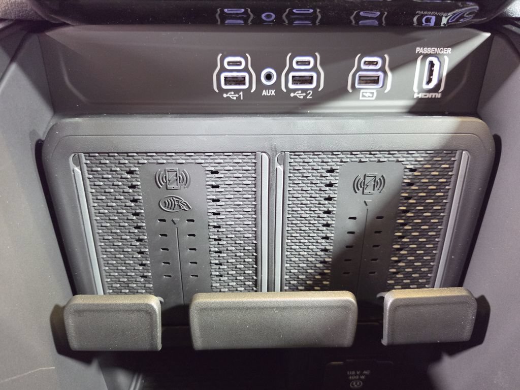 New 2026 RAM 1500 Laramie w/ Night Edition AWD/4WD image 28