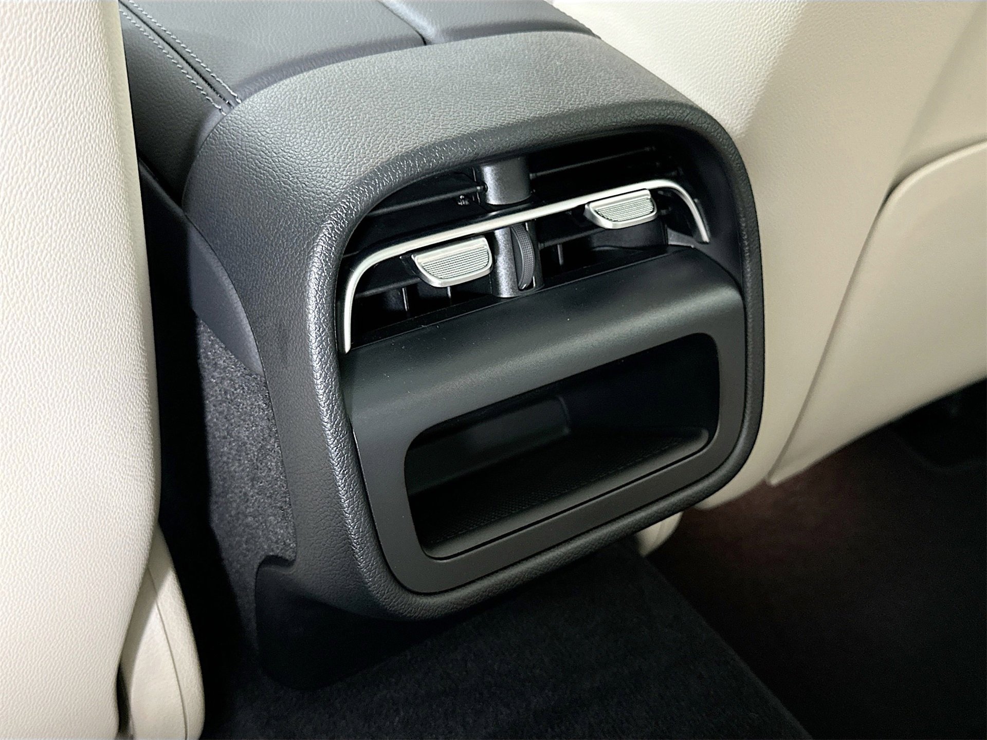 New 2026 Mercedes-Benz E 450 4MATIC All-Terrain Wagon image 28