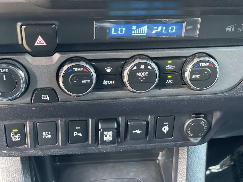 Used 2021 Toyota Tacoma TRD Off-Road w/ Technology Package image 12
