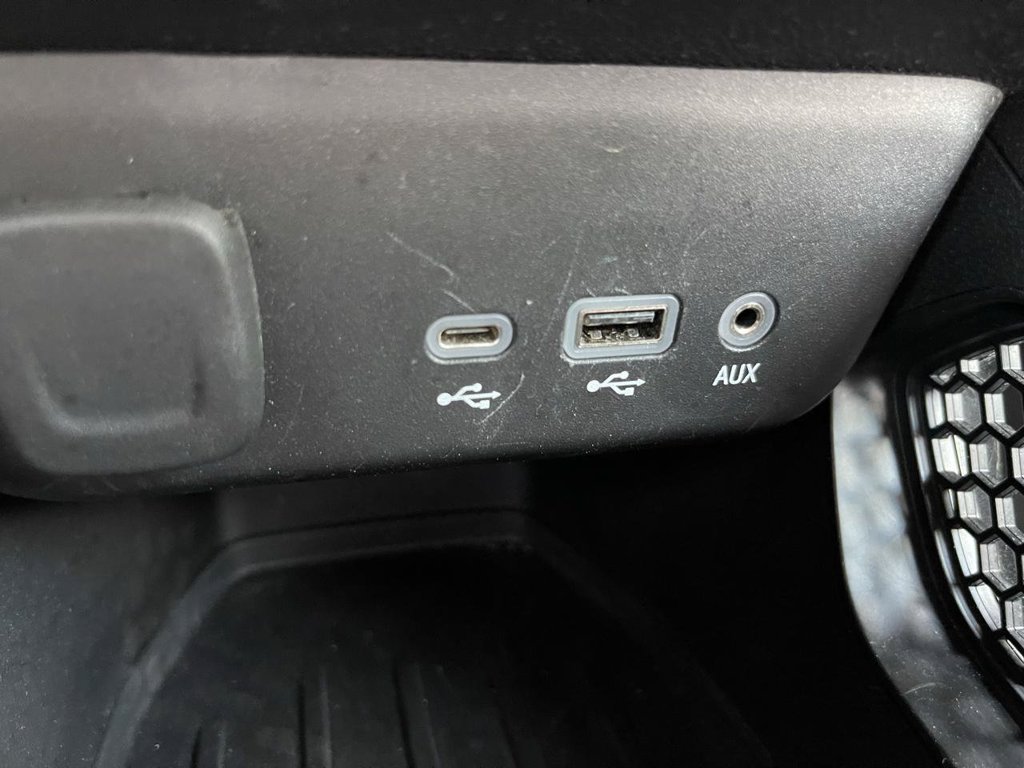 Used 2022 Chevrolet TrailBlazer LT w/ Convenience Package FWD image 47