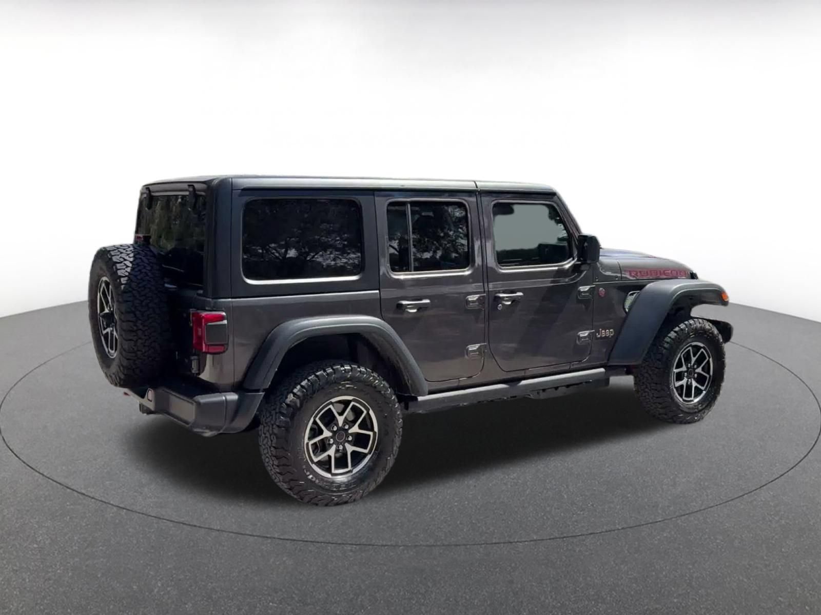 Used 2026 Jeep Wrangler Unlimited Rubicon AWD/4WD image 14