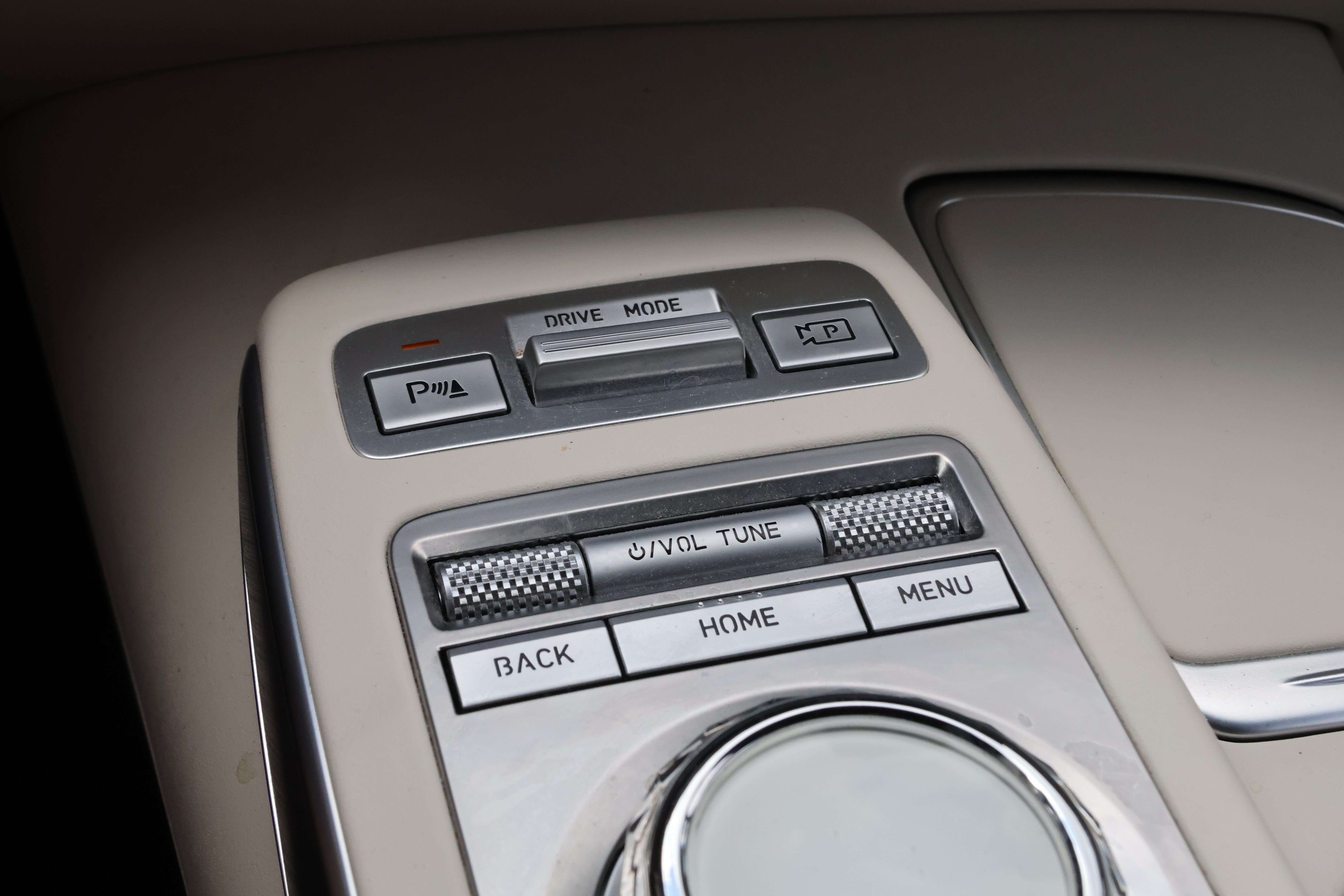 Used 2023 Genesis Electrified GV70 AWD/4WD image 28