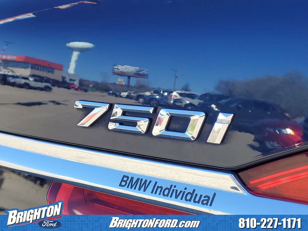 Used 2016 BMW 750i xDrive AWD/4WD image 5