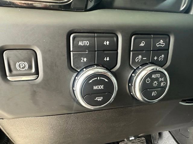 Used 2023 GMC Sierra 1500 AT4 w/ AT4 Premium Package AWD/4WD image 36