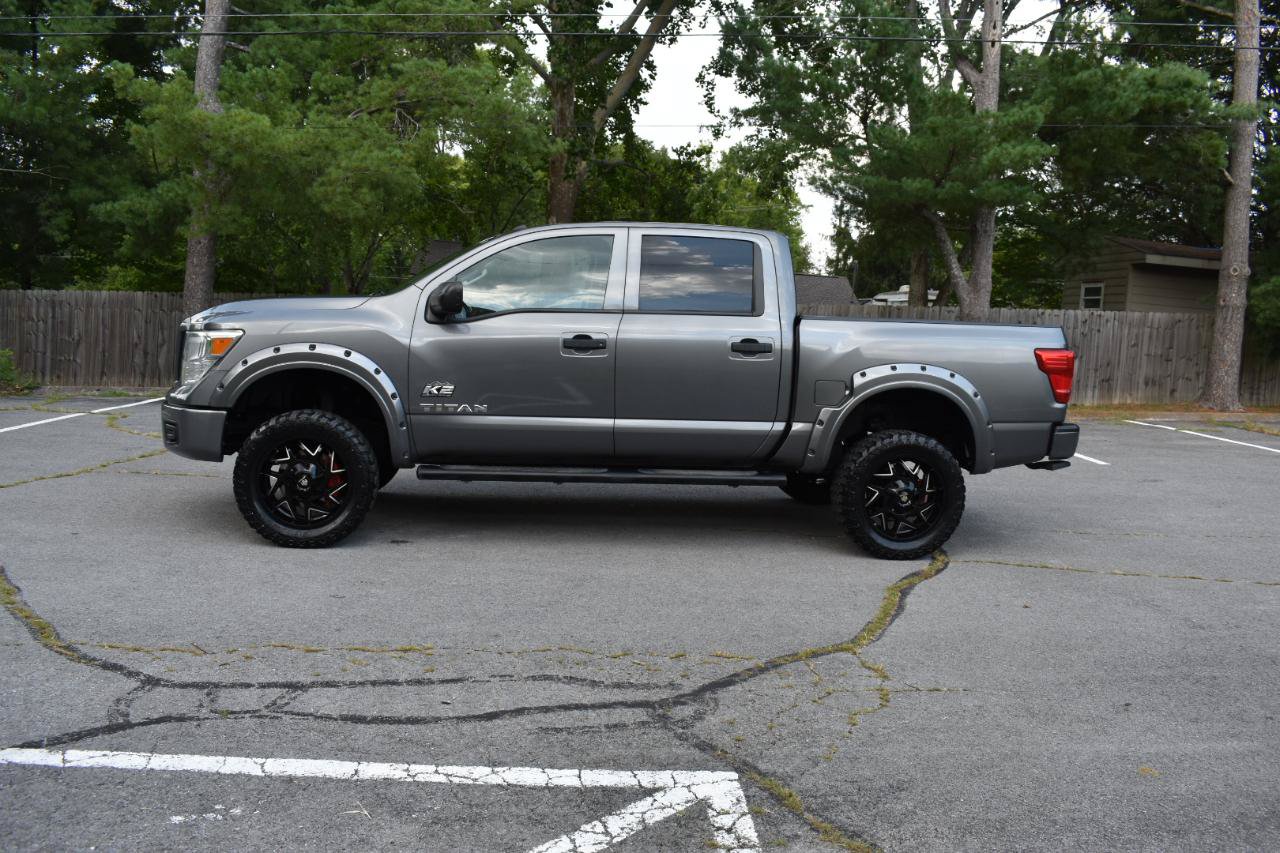 Used 2019 Nissan Titan S AWD/4WD image 3