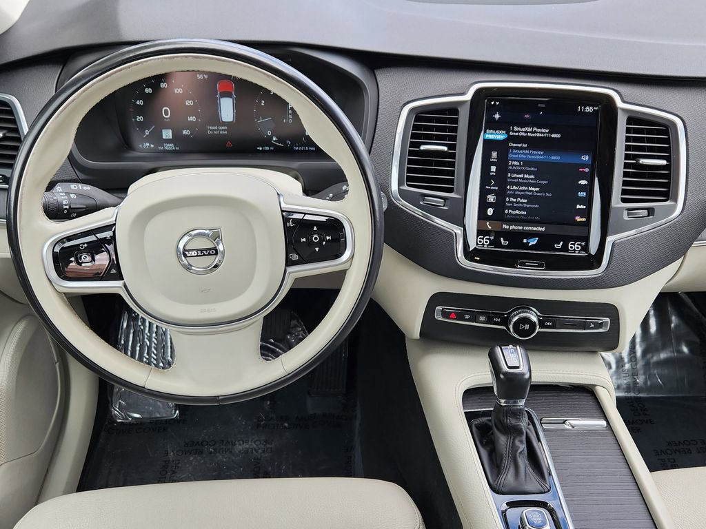 Used 2020 Volvo XC90 T5 Momentum w/ Protection Package Premier AWD/4WD image 3