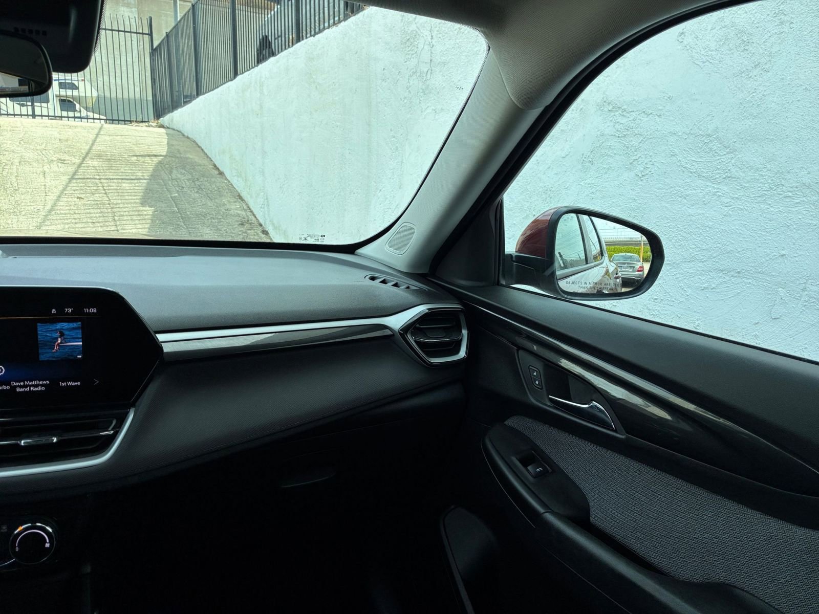 Used 2025 Chevrolet TrailBlazer LT image 34