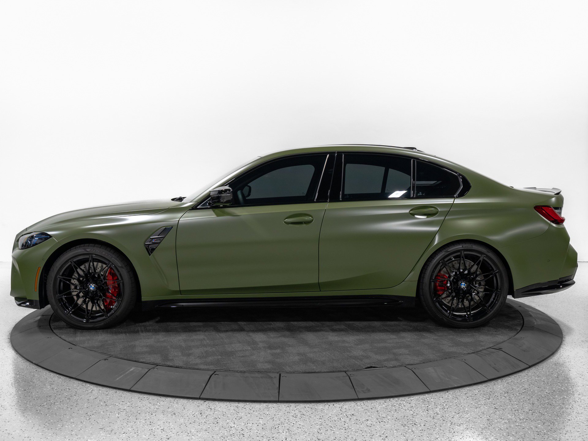 Used 2025 BMW M3 Competition AWD/4WD image 4