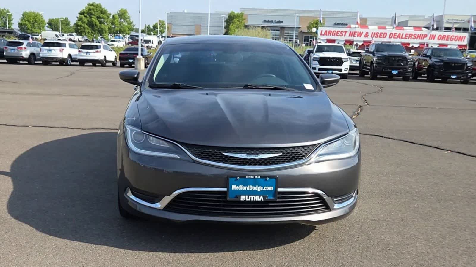 Used 2015 Chrysler 200 Limited w/ Spring Special Group FWD image 3