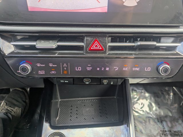 Used 2025 Kia Niro EX FWD image 26