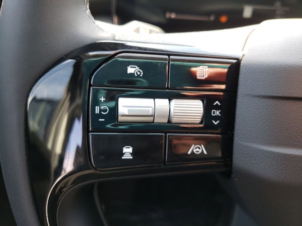 New 2026 Kia Sorento S image 13