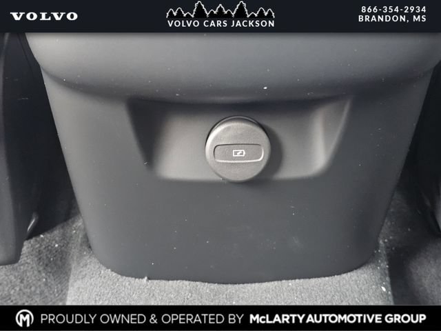 New 2026 Volvo XC90 B6 Ultra w/ Lounge Package AWD/4WD image 17
