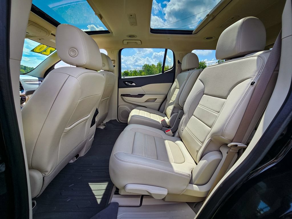 Used 2020 GMC Acadia Denali w/ Denali Ultimate Package AWD/4WD image 38