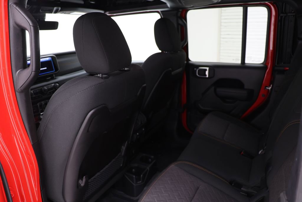 Used 2024 Jeep Gladiator Mojave w/ Dual Top Group AWD/4WD image 15