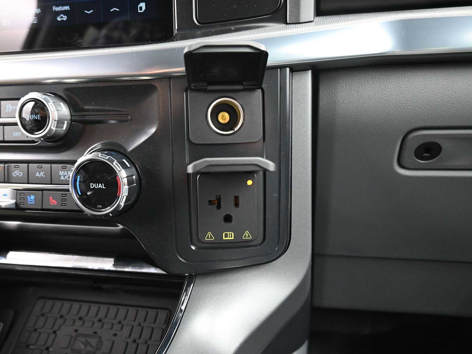 New 2025 Ford F150 Lariat w/ Equipment Group 502A High image 43