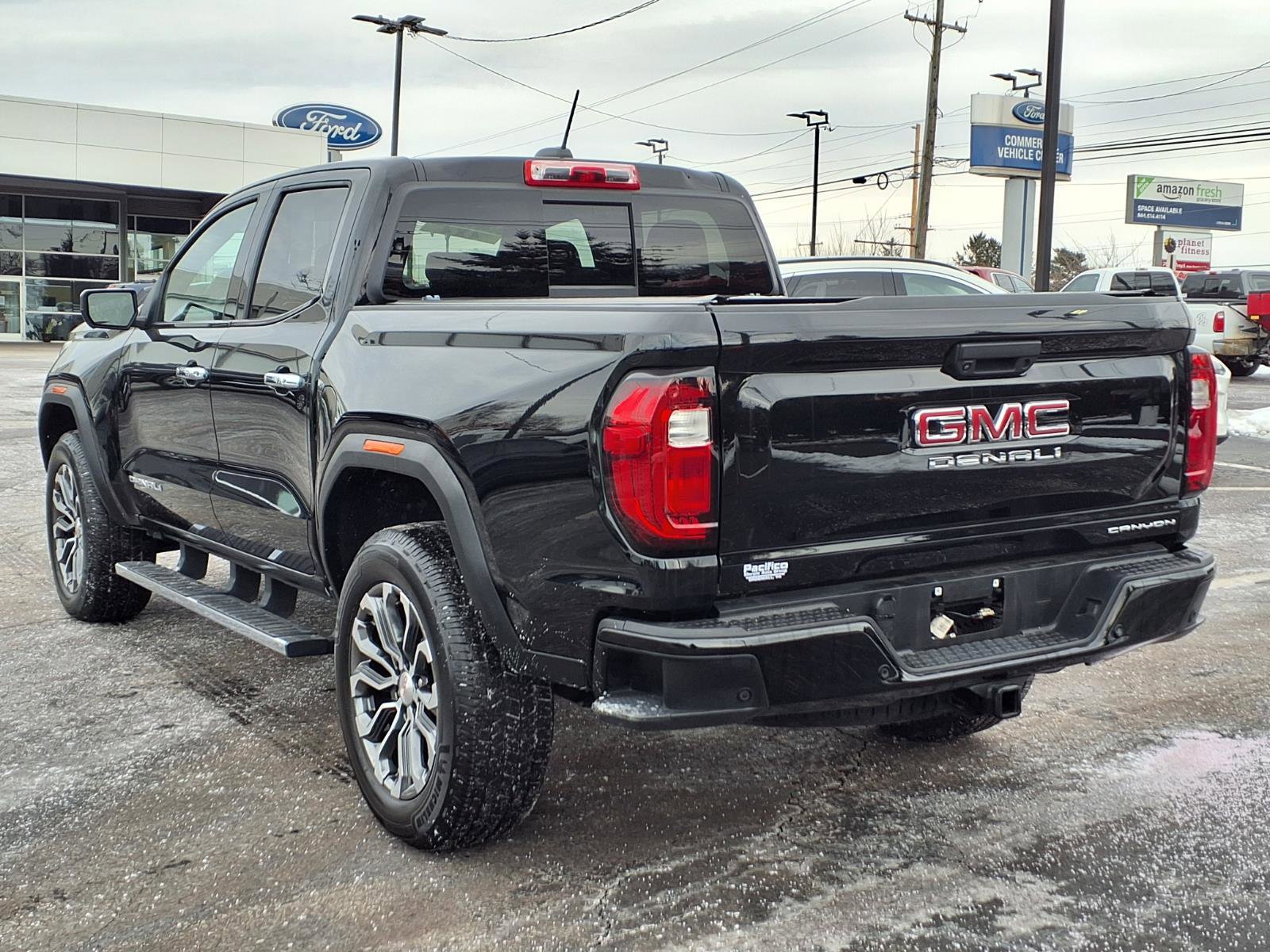 Used 2023 GMC Canyon Denali image 5