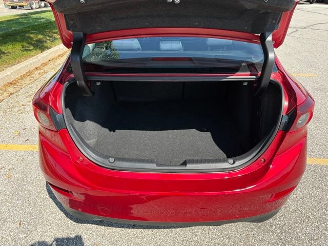 Used 2016 MAZDA MAZDA3 i Touring w/ Popular Equipment Package FWD image 15