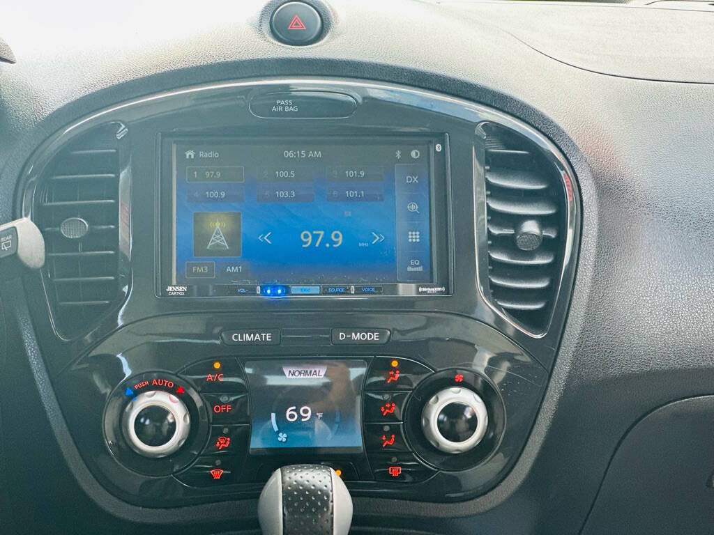 Used 2014 Nissan Juke SV w/ Navigation Package AWD/4WD image 10