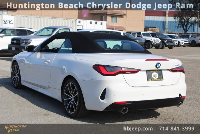 Used 2024 BMW 430i Convertible image 3