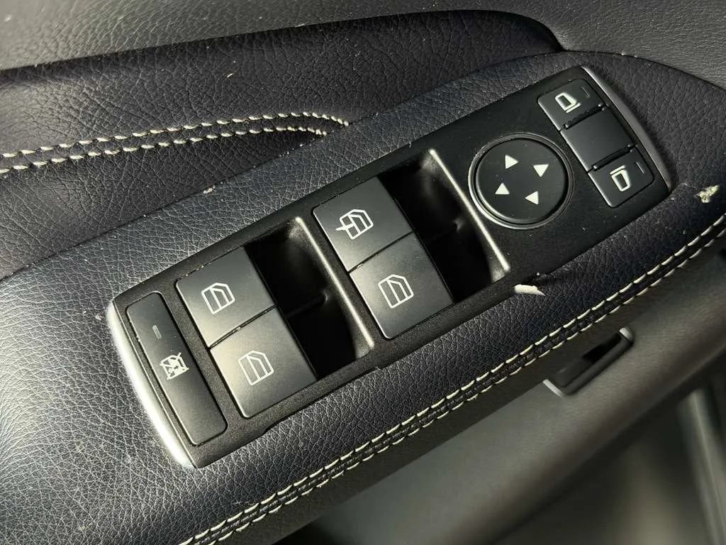 Used 2013 Mercedes-Benz ML 350 BlueTEC 4MATIC image 25