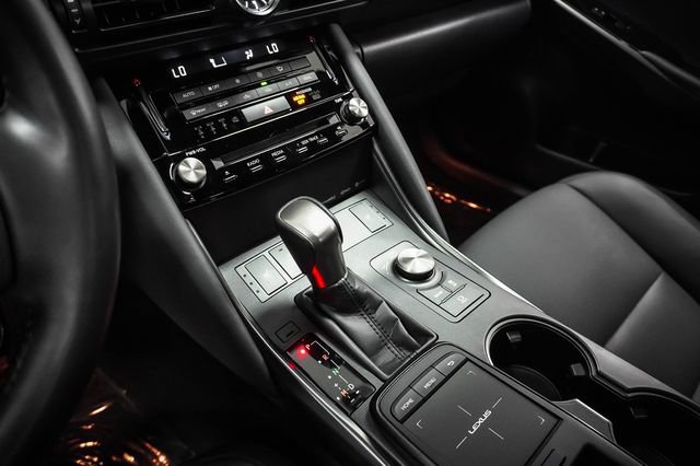 Certified 2025 Lexus IS 300 F Sport image 17