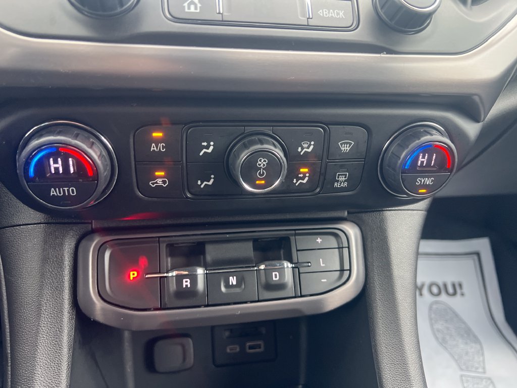 Used 2021 GMC Acadia AT4 w/ Technology Package AWD/4WD image 17