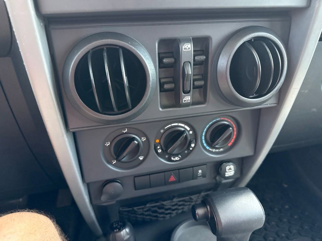 Used 2010 Jeep Wrangler Unlimited Sport AWD/4WD image 22