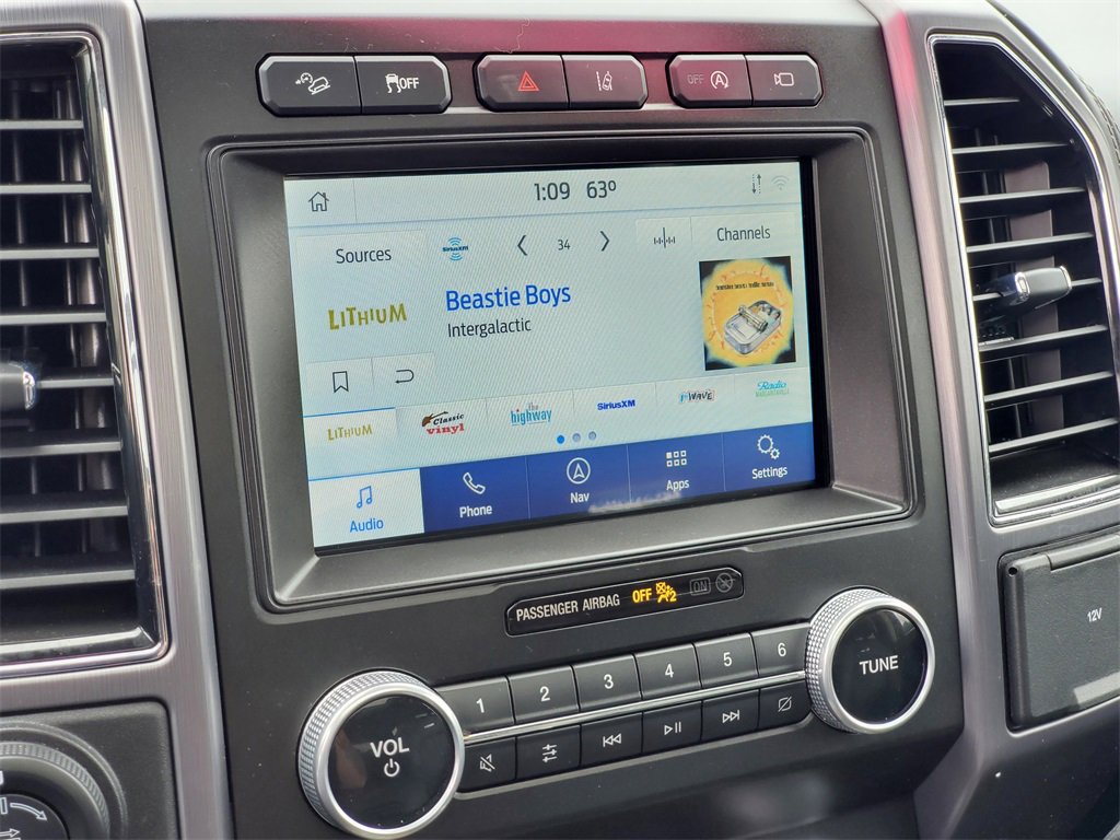 Used 2021 Ford Expedition Platinum image 16