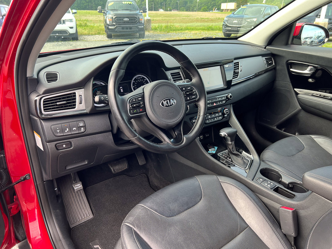 Used 2019 Kia Niro EX w/ Option Group 040 FWD image 13