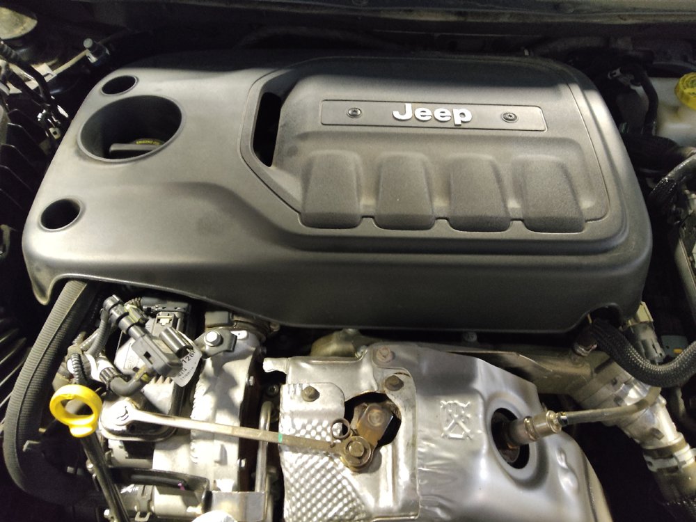 Used 2019 Jeep Cherokee Latitude Plus AWD/4WD image 30