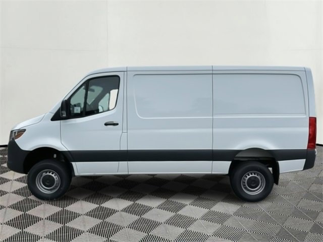 Used 2024 Mercedes-Benz Sprinter 2500 image 10
