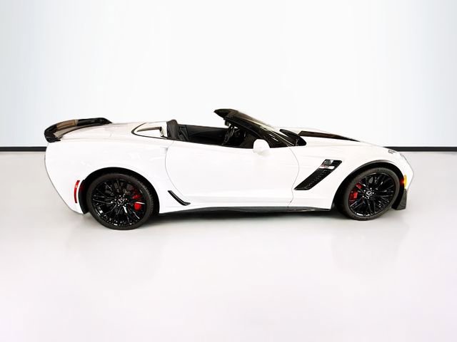 Used 2015 Chevrolet Corvette Z06 w/ 3LZ Preferred Equipment Group image 5