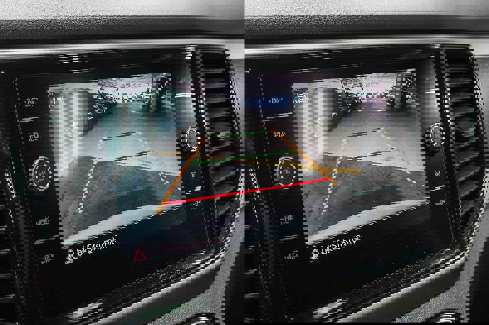 Used 2021 Volkswagen Atlas SEL R-Line image 26