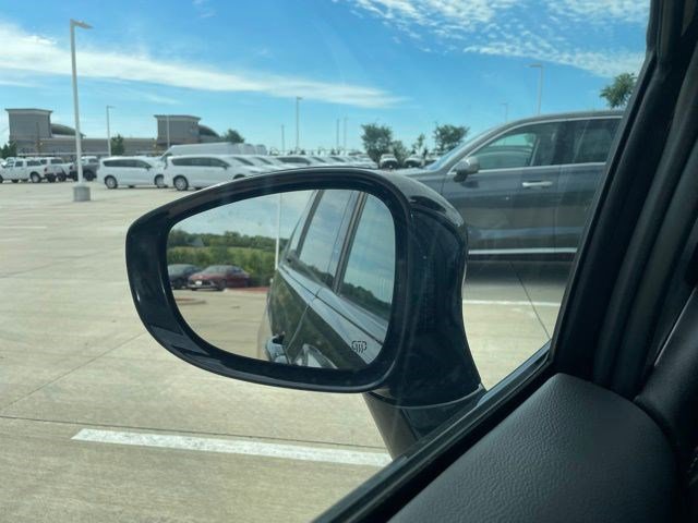 New 2026 Chrysler Pacifica Limited w/ S Appearance Package image 13