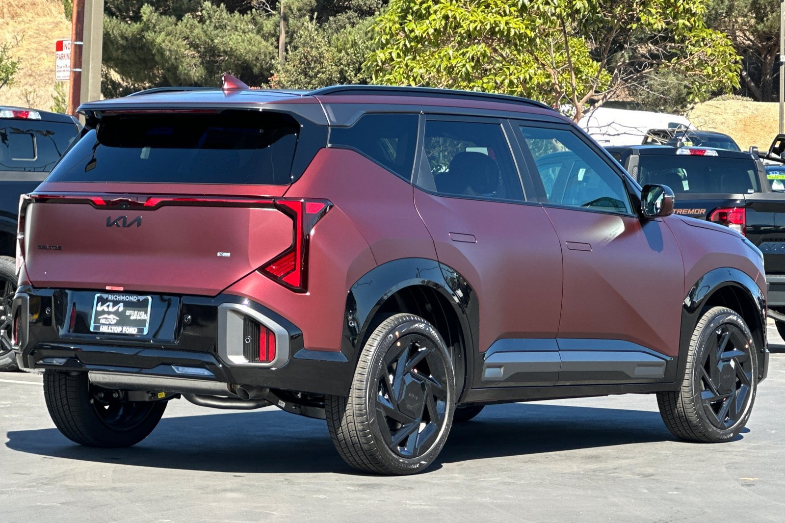 New 2027 Kia Seltos X-Line SX w/ X-Line SX Prestige Package AWD/4WD image 4