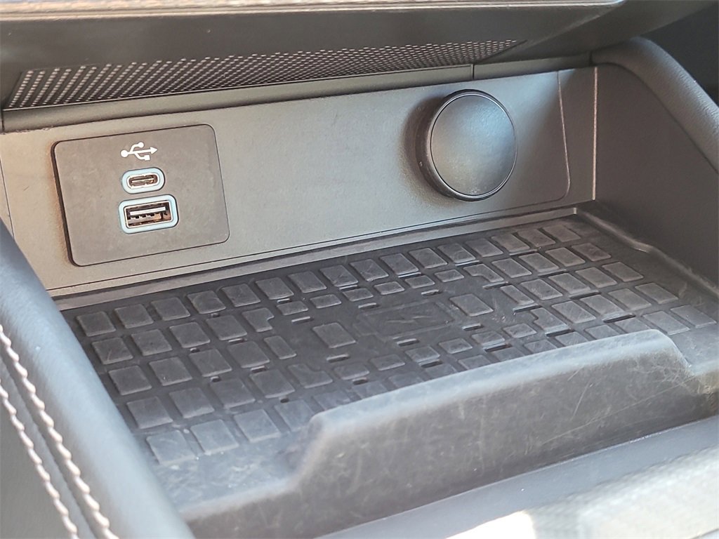 Used 2024 Ford Mustang Premium image 20