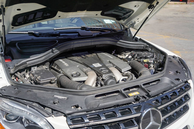 Used 2015 Mercedes-Benz ML 63 AMG 4MATIC image 16