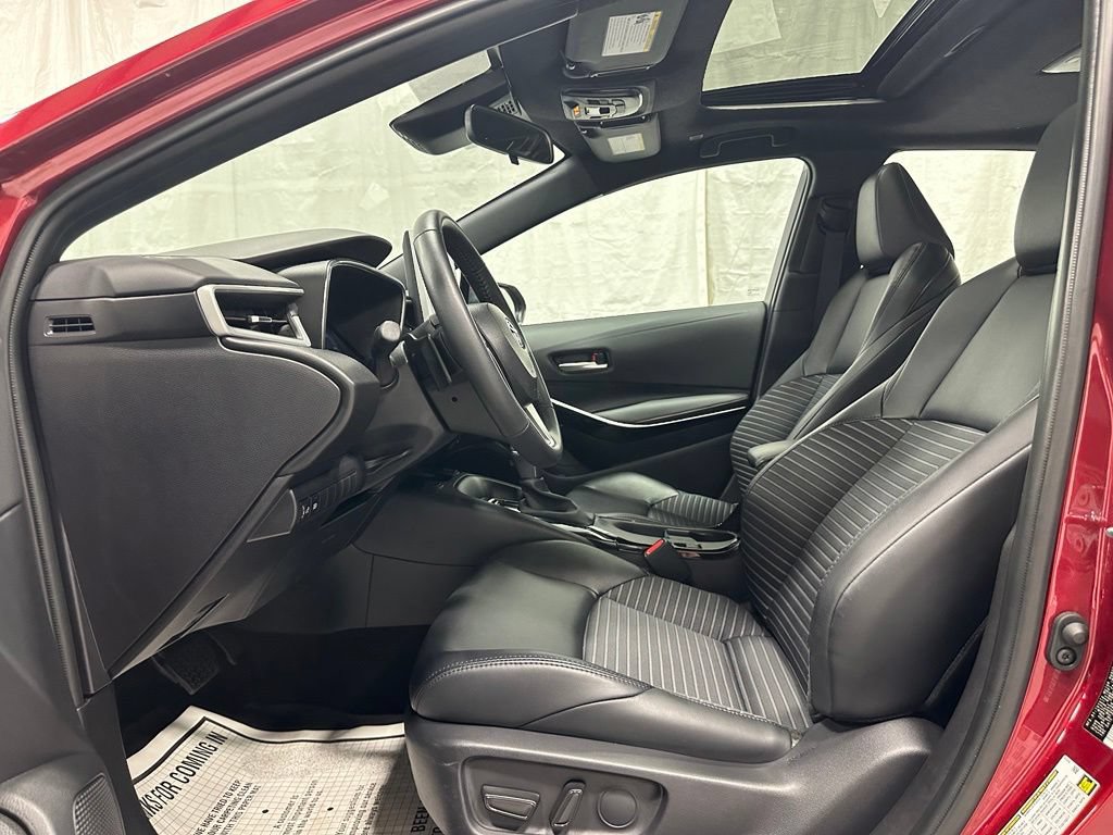 Used 2026 Toyota Corolla XSE FWD image 14