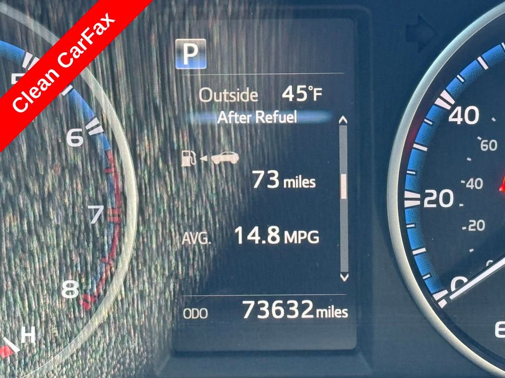 Used 2017 Toyota RAV4 LE image 4