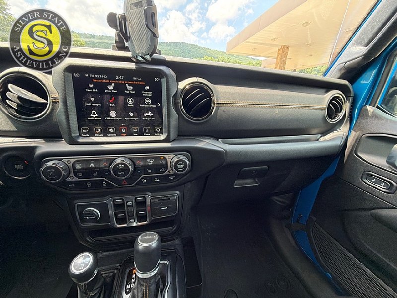 Used 2023 Jeep Gladiator Overland AWD/4WD image 24